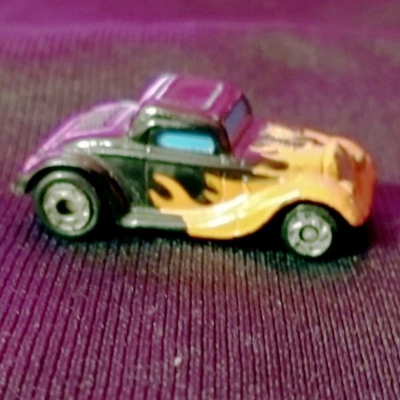 Micro Machines 1994 LGTI Galoob FORD '33 3 Window - Picture 6 of 9